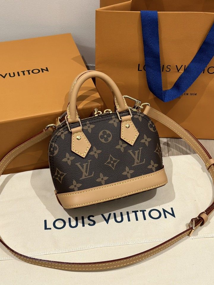 Louis Vuitton Alma Bnb Bag