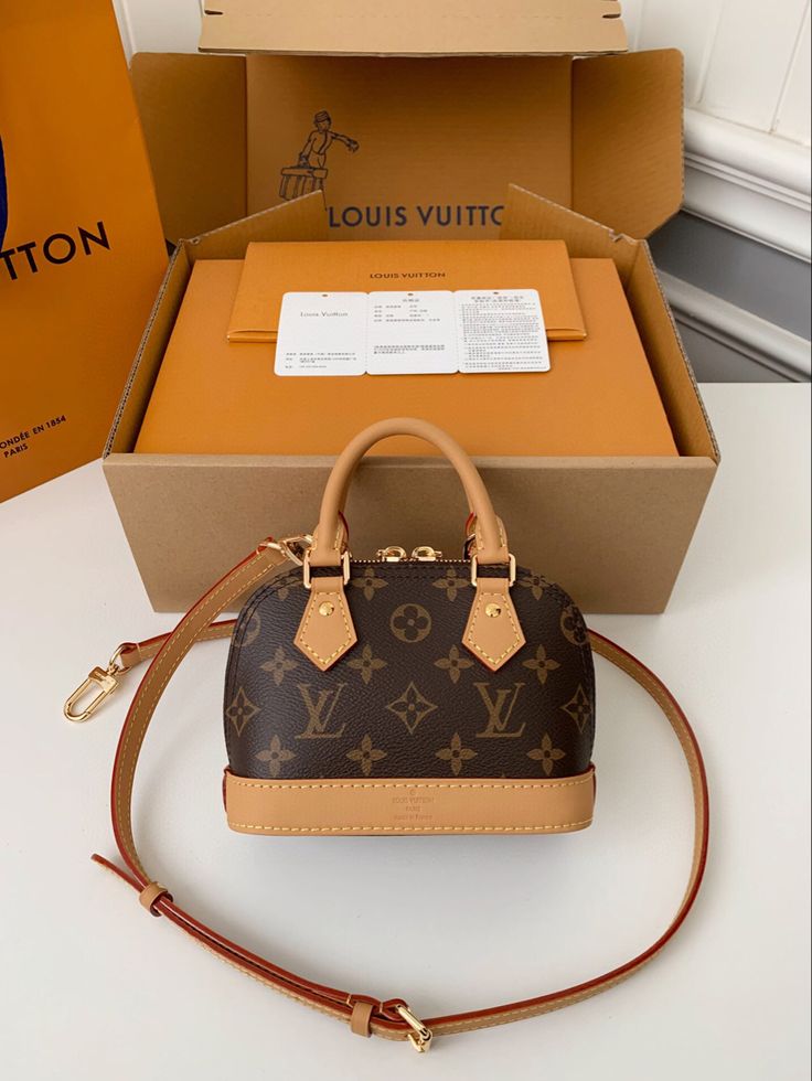 Louis Vuitton Alma Bnb Bag